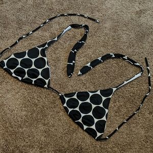 👙 Victoria's Secret, Black and White Polkadot Bikini Top👙